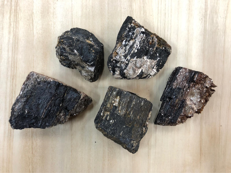 Turmalina catedral con mica